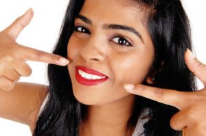 6 Things You Need to Know about Teeth Whitening Strips